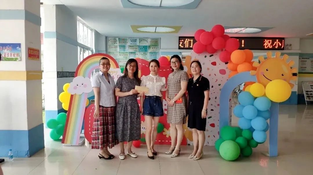 · 童心飛揚(yáng) 愛心助夢